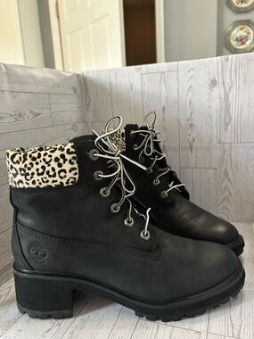 Timberland Black Leather Lace-Up Ankle Boots with Leopard Collar